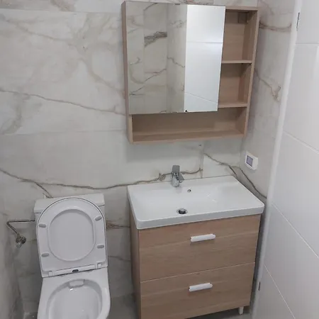 Maison d'hôtes Garsoniera In Campus Mamaia