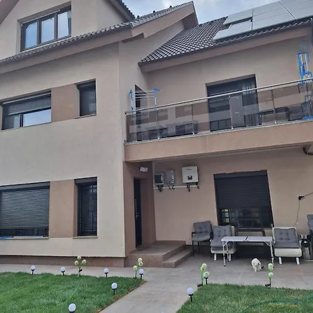 בית הארחה Garsoniera In Campus Mamaia קונסטנצה