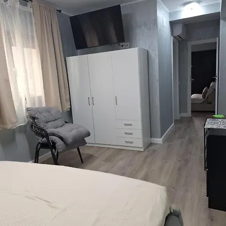 Pensjonat Garsoniera In Campus Mamaia 4*
